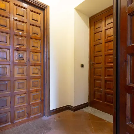 Apartment Domus Caroli In Vaticano