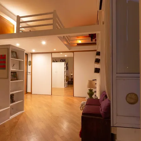 Domus Caroli In Vaticano Apartment *